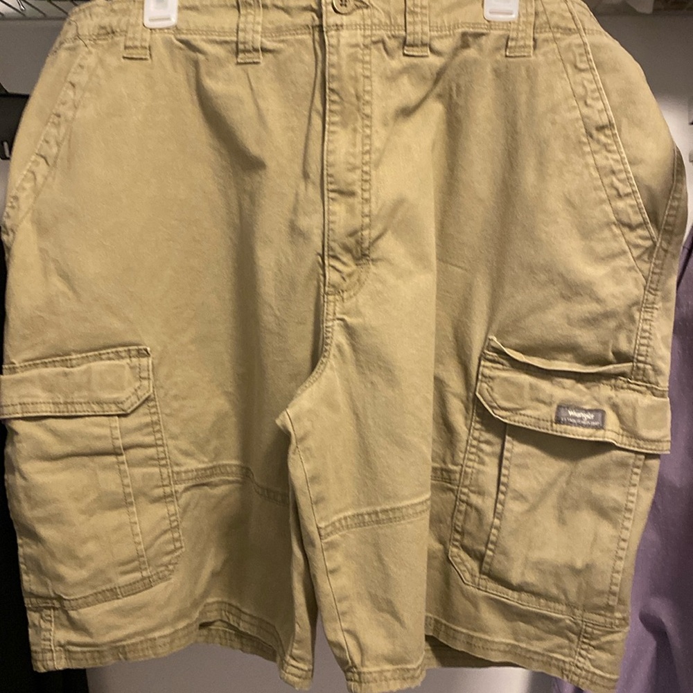 Wrangler Relaxed Fit Short Pants